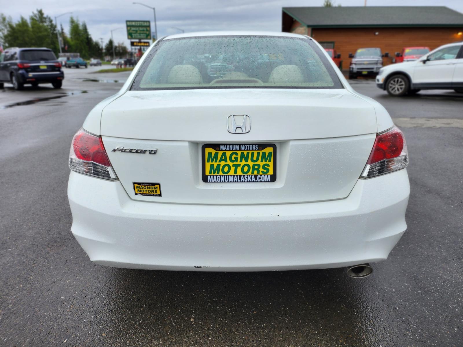 2008 White /TAN Honda Accord LX-P Sedan (1HGCP25498A) with an 2.4L L4 DOHC 16V engine, 5-Speed Manual Overdrive transmission, located at 44152 Sterling Highway, Soldotna, 99669, (907) 262-5555, 60.484917, -151.062408 - Photo #4