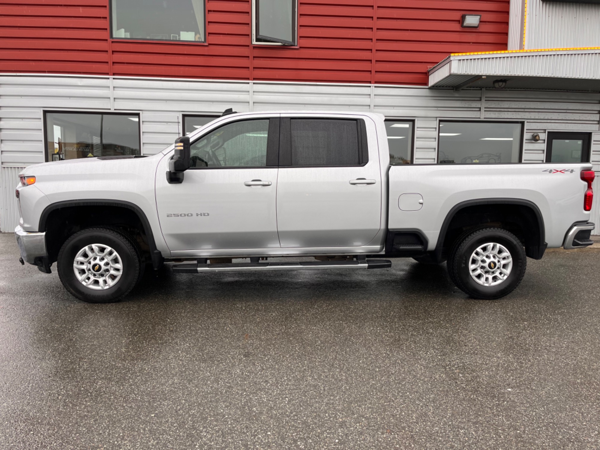 photo of 2022 Chevrolet Silverado 2500HD LT Crew Cab Short Box 4WD
