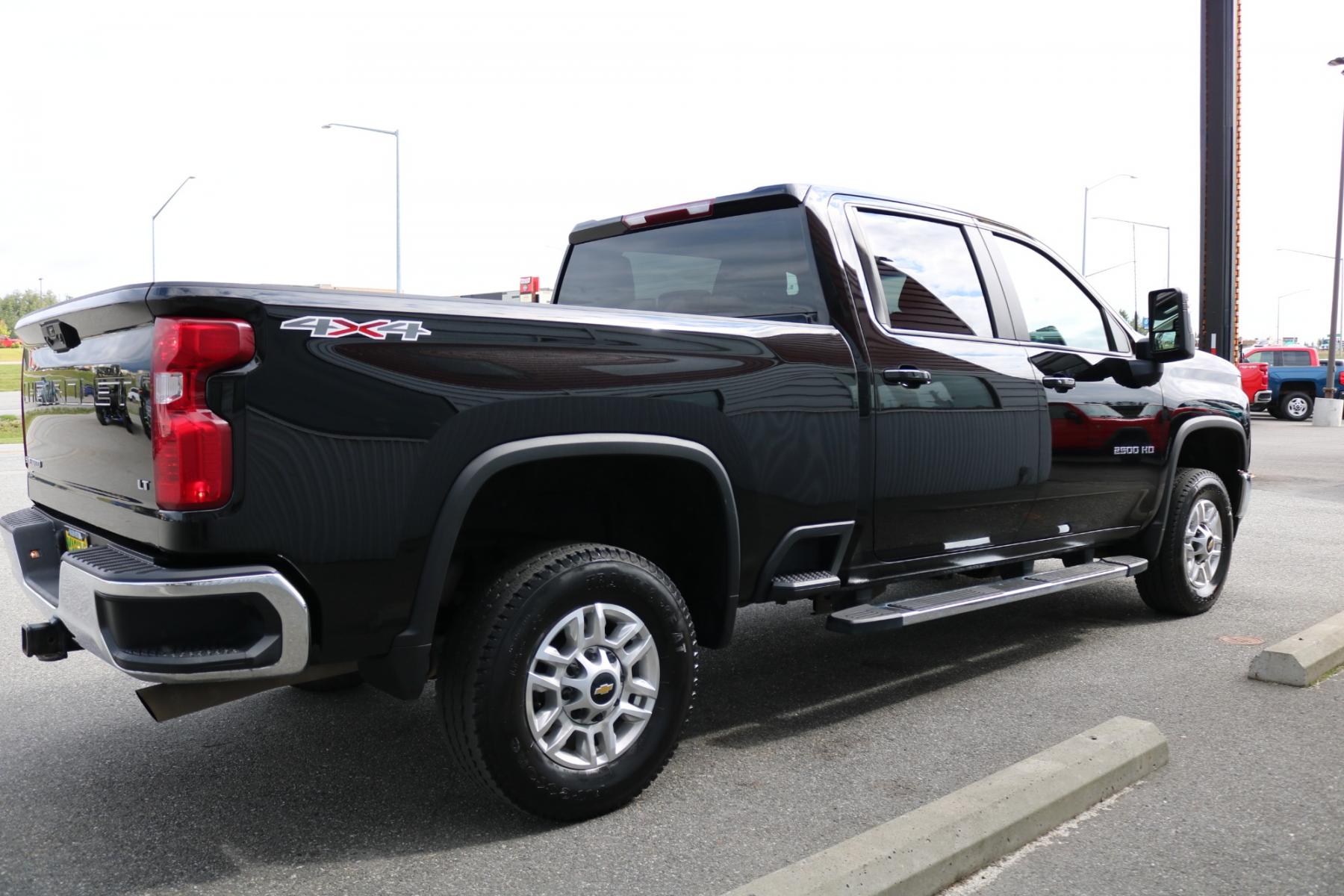 2022 Black Chevrolet Silverado 2500HD LT (1GC4YNE79NF) with an 6.6L engine, 6A transmission, located at 44152 Sterling Highway, Soldotna, 99669, (907) 262-5555, 60.484917, -151.062408 - Photo #4