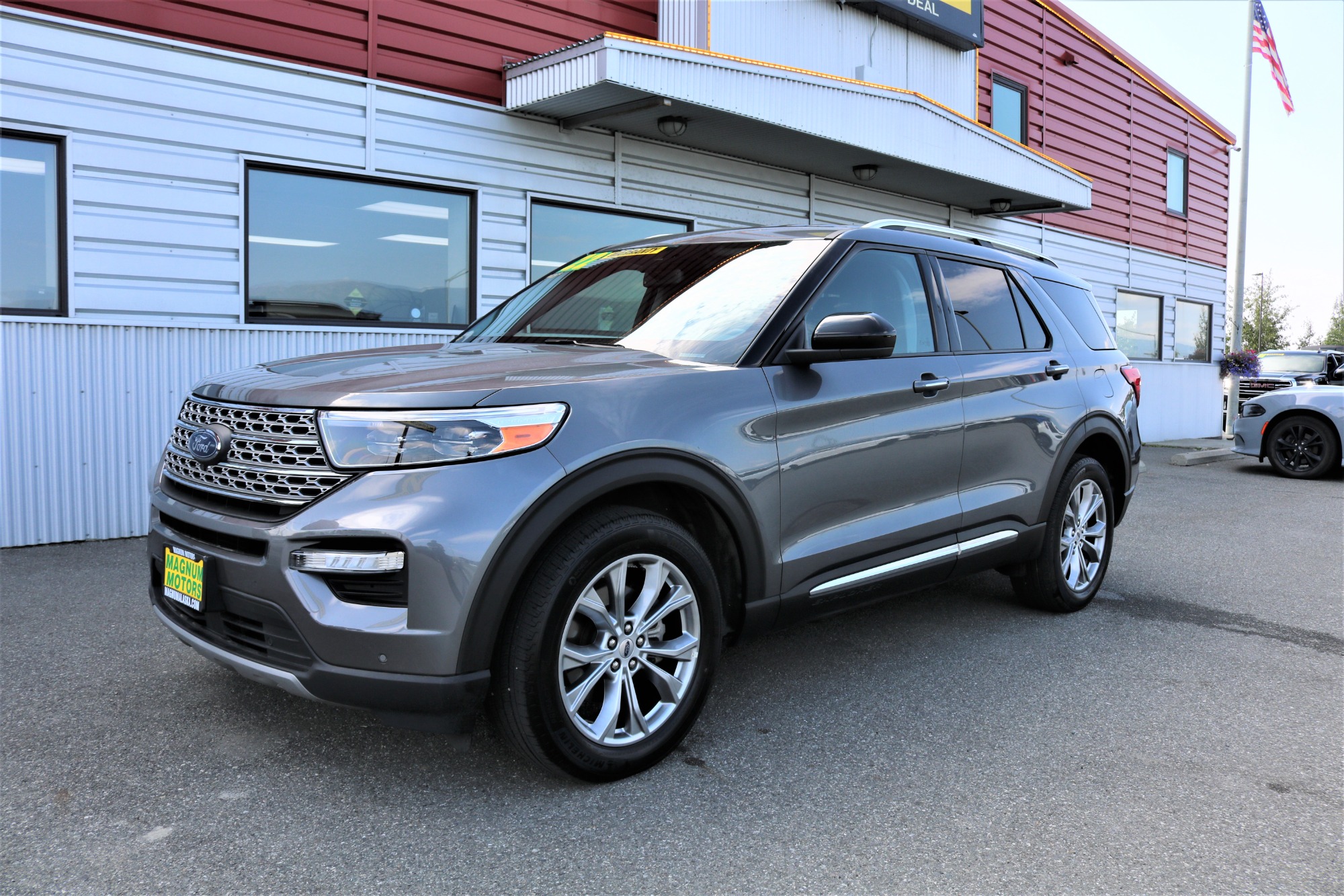 photo of 2022 Ford Explorer Limited AWD