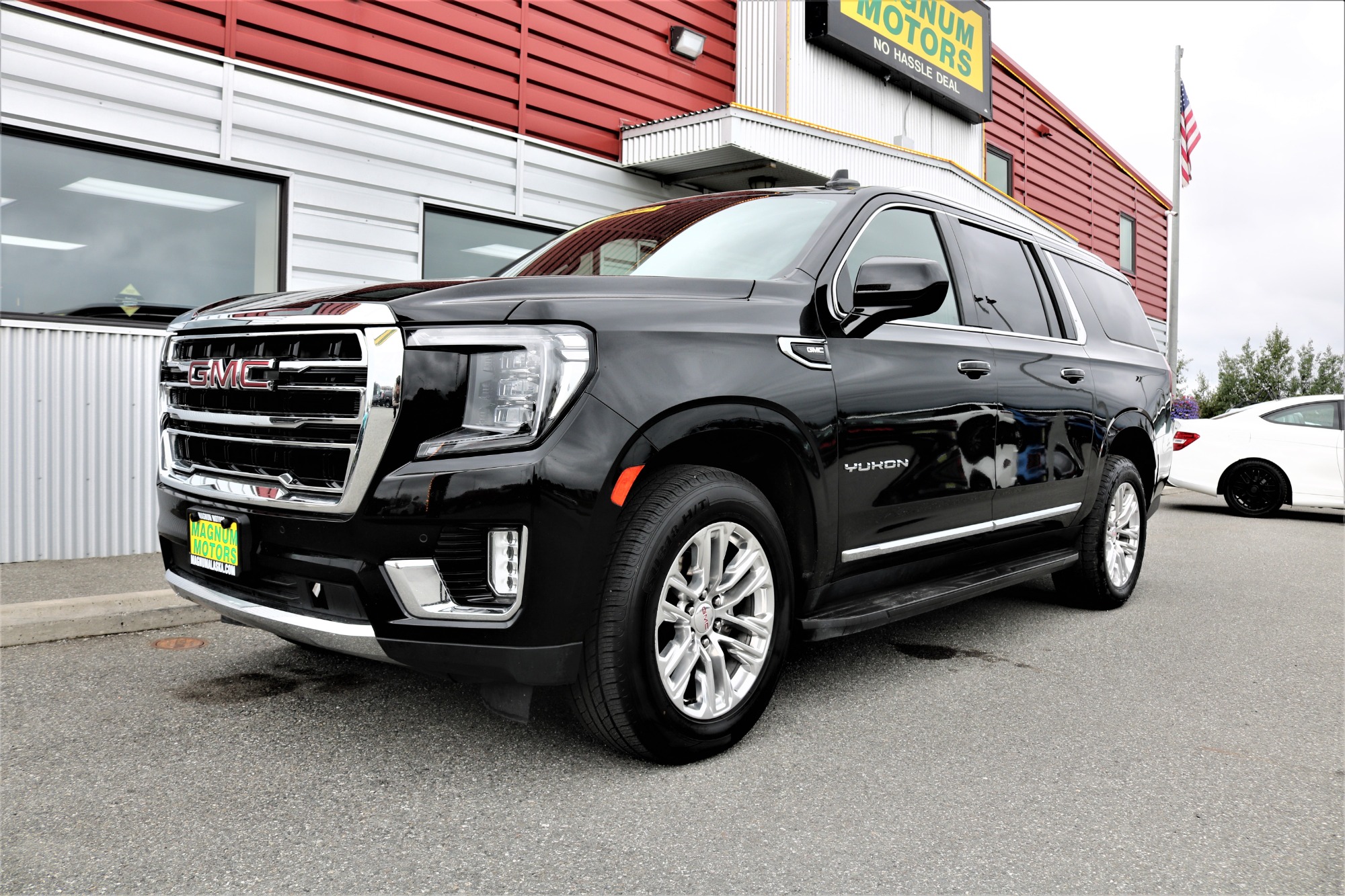 photo of 2021 GMC Yukon XL SLT 4WD