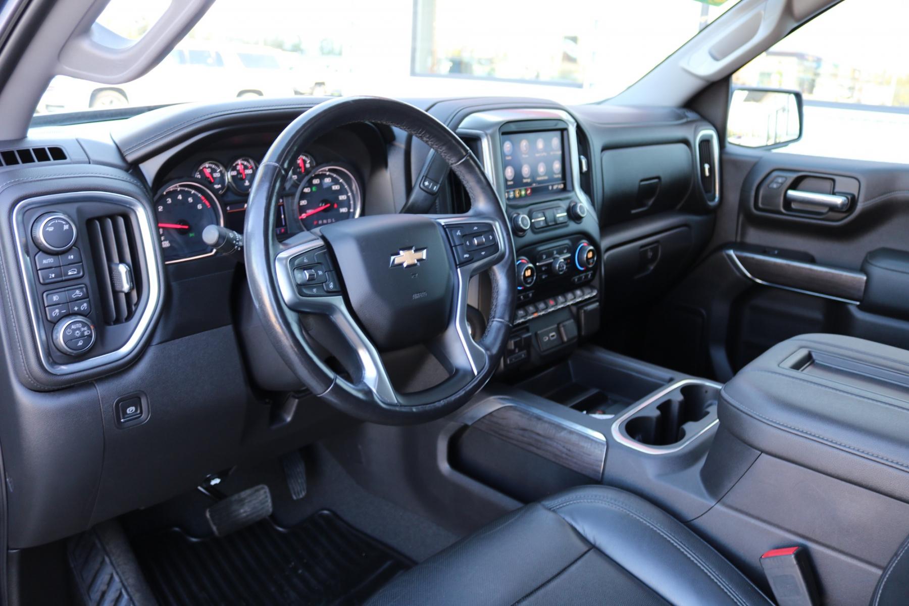 2019 Blue /black leather Chevrolet Silverado 1500 LTZ Crew Cab 4WD (3GCUYGED8KG) with an 5.3L V8 OHV 16V engine, 6A transmission, located at 44152 Sterling Highway, Soldotna, 99669, (907) 262-5555, 60.484917, -151.062408 - Photo #8