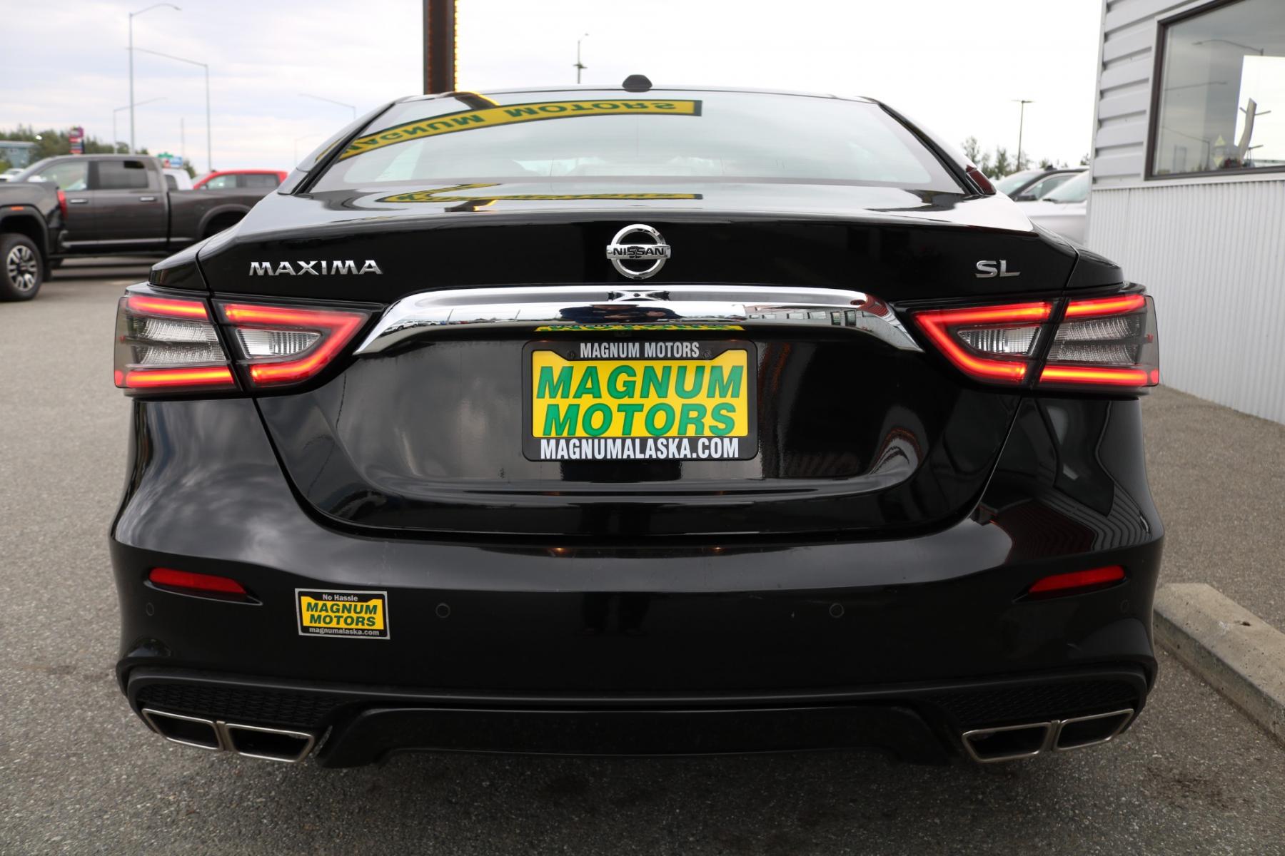 2020 Black /Black leather Nissan Maxima 3.5 SL (1N4AA6DVXLC) with an 3.5L V6 DOHC 24V engine, CVT transmission, located at 1960 Industrial Drive, Wasilla, 99654, (907) 376-5555, 61.573475, -149.400146 - Photo #4