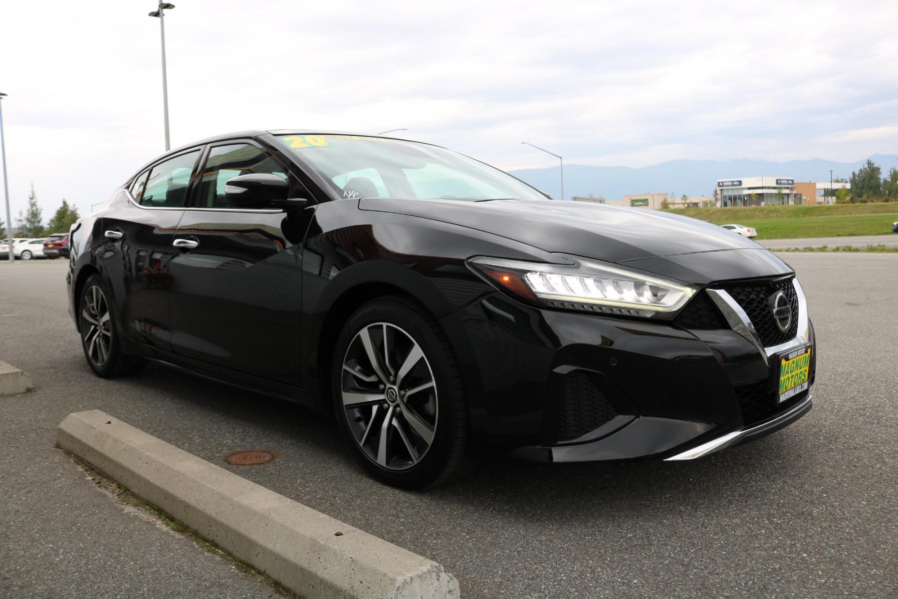 2020 Black /Black leather Nissan Maxima 3.5 SL (1N4AA6DVXLC) with an 3.5L V6 DOHC 24V engine, CVT transmission, located at 1960 Industrial Drive, Wasilla, 99654, (907) 376-5555, 61.573475, -149.400146 - Photo #6