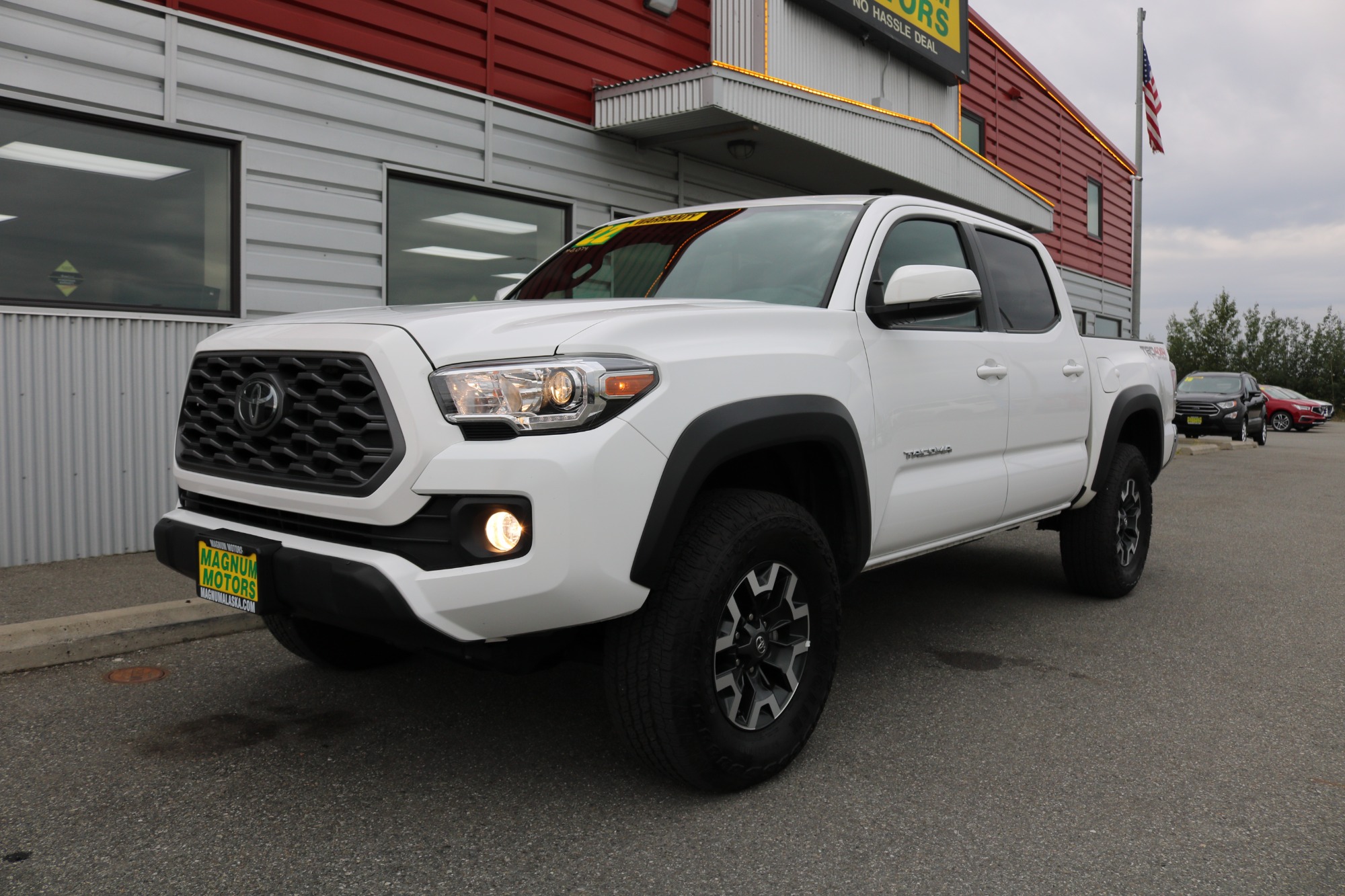 photo of 2022 Toyota Tacoma TRD OFF ROAD V6 6AT 4WD