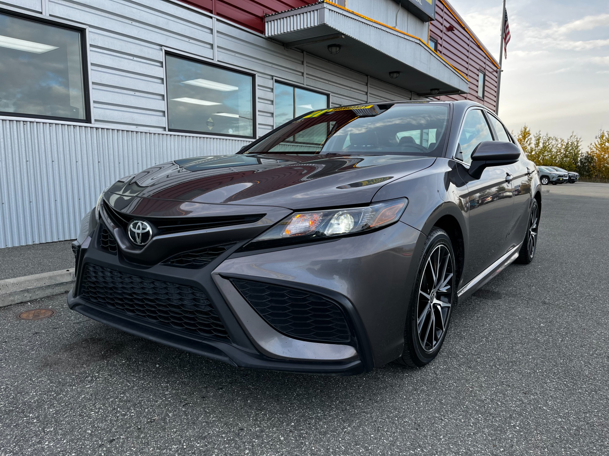 photo of 2021 Toyota Camry SE