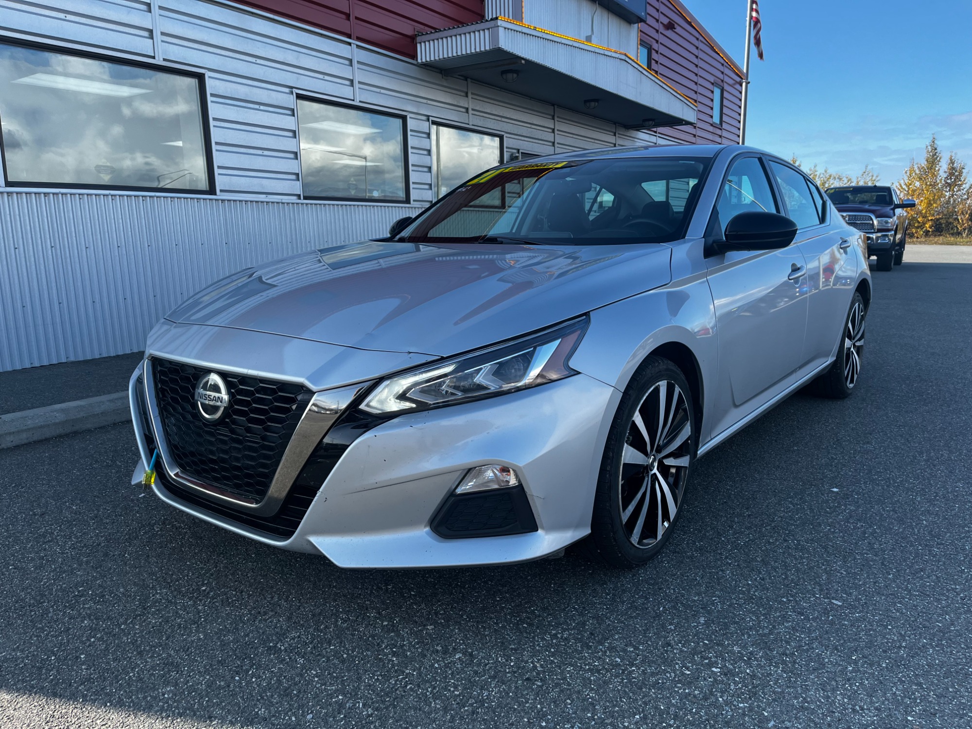 photo of 2021 Nissan Altima 2.5 SR AWD