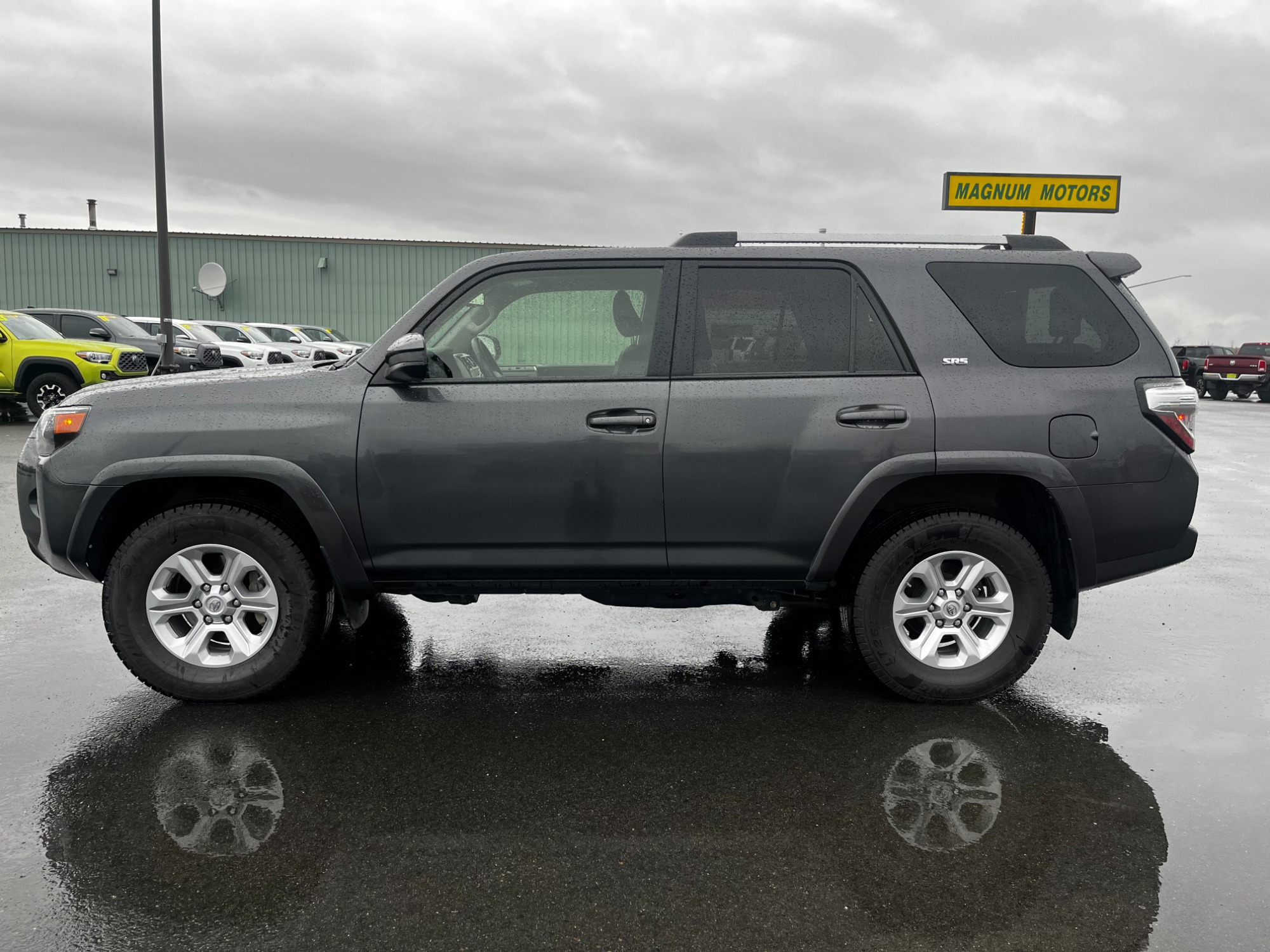 photo of 2021 Toyota 4Runner SR5 4WD