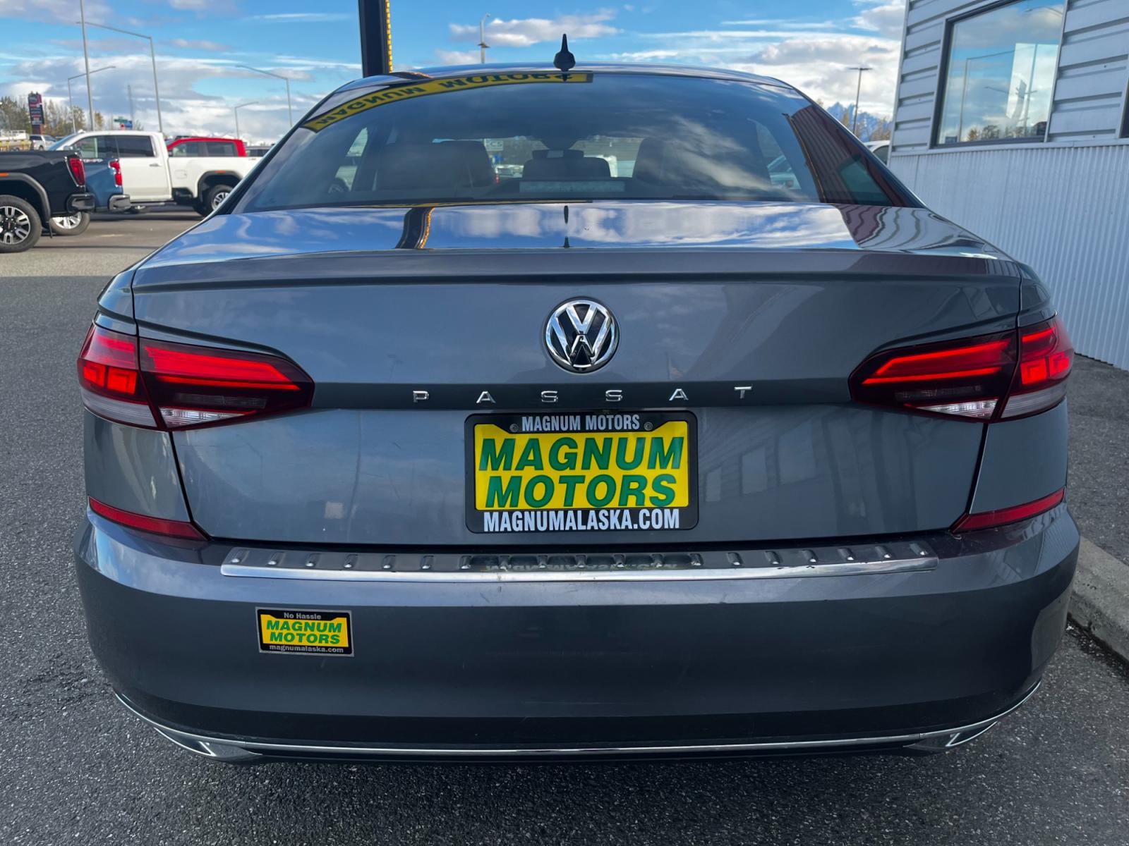 2021 Gray /Black Volkswagen Passat SE (1VWSA7A3XMC) with an 2.0L L4 DOHC 16V engine, 6A transmission, located at 44152 Sterling Highway, Soldotna, 99669, (907) 262-5555, 60.484917, -151.062408 - Photo #4