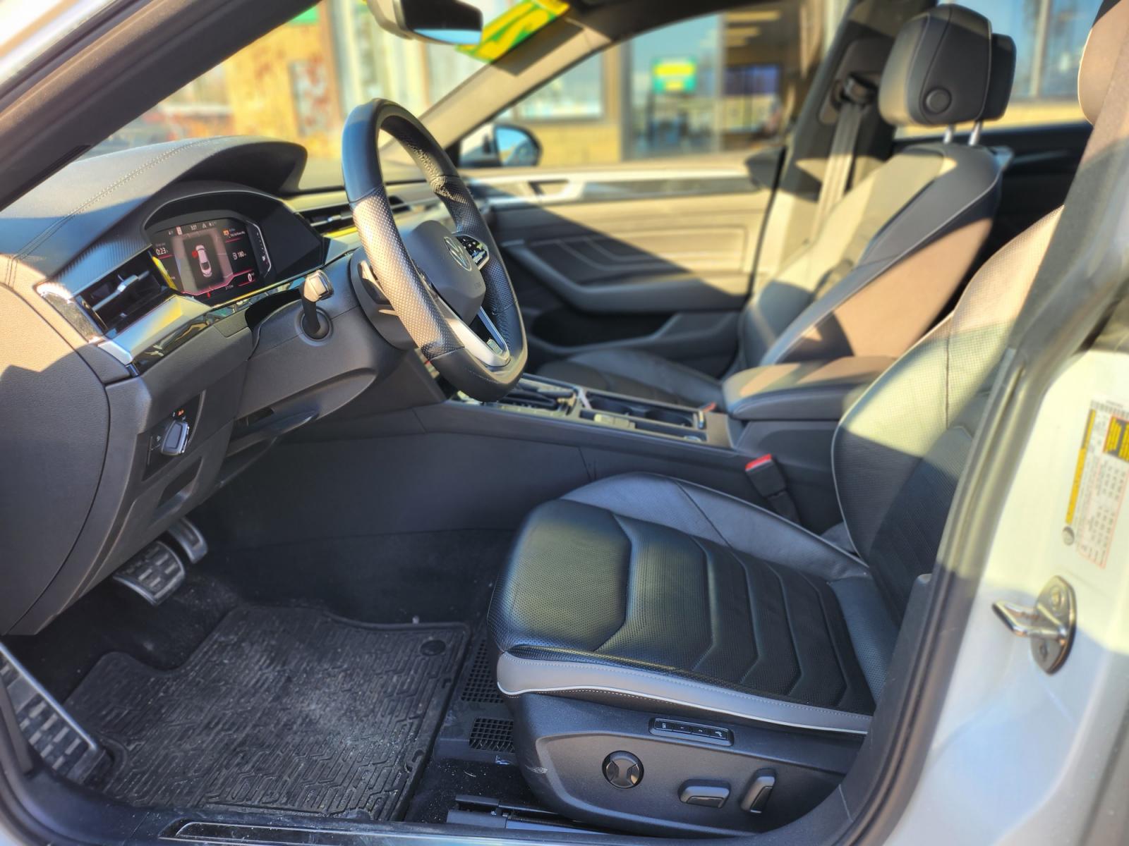 2021 White Volkswagen Arteon SEL Premium R-Line 4MOTION (WVWTR7AN4ME) with an 2.0L L4 16V DOHC engine, 8A transmission, located at 44152 Sterling Highway, Soldotna, 99669, (907) 262-5555, 60.484917, -151.062408 - Photo #9