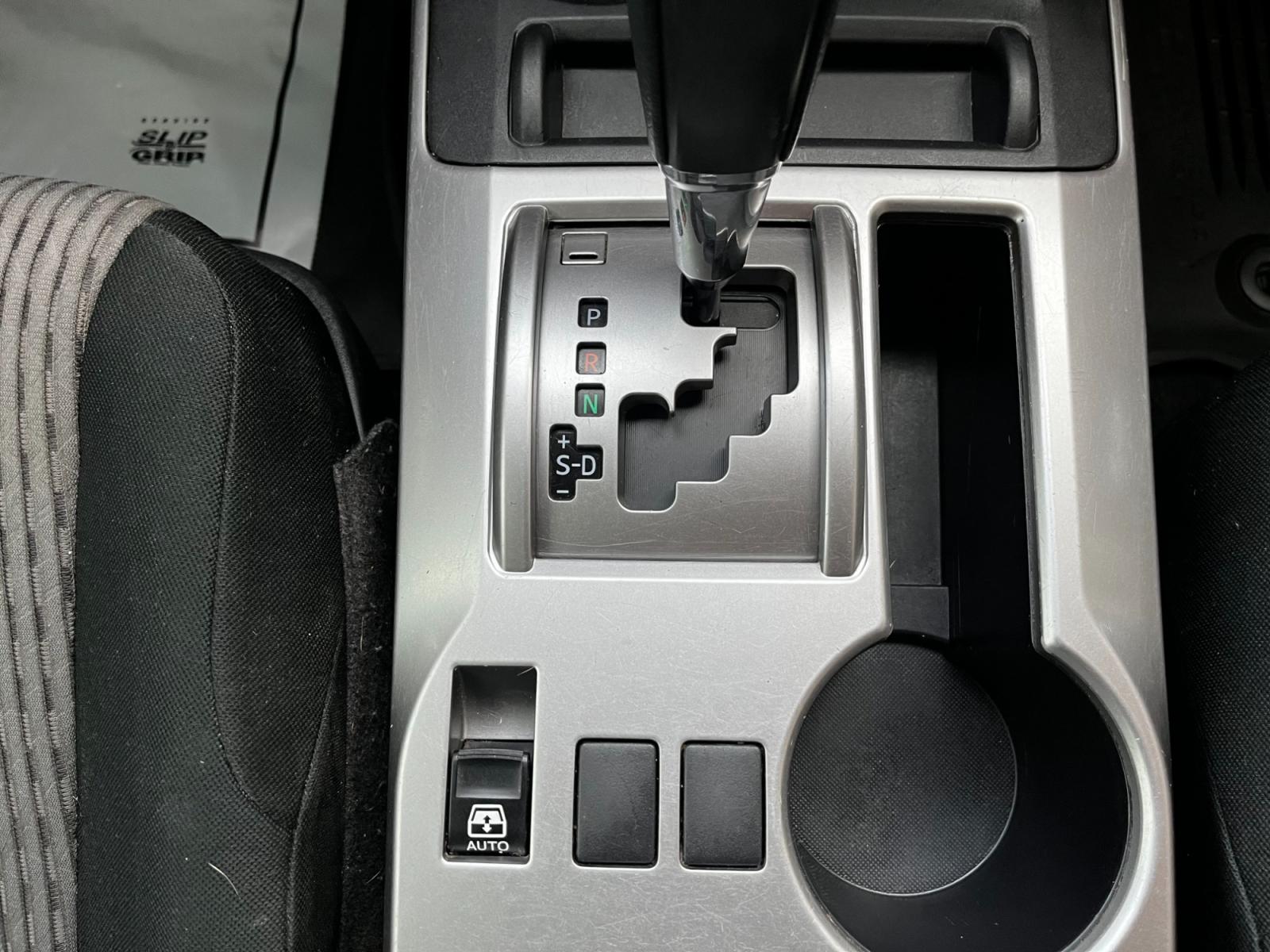2017 Silver /Black Toyota 4Runner SR5 4WD (JTEBU5JR0H5) with an 4.0L V6 DOHC 24V engine, 5A transmission, located at 44152 Sterling Highway, Soldotna, 99669, (907) 262-5555, 60.484917, -151.062408 - Third Row - Photo #17
