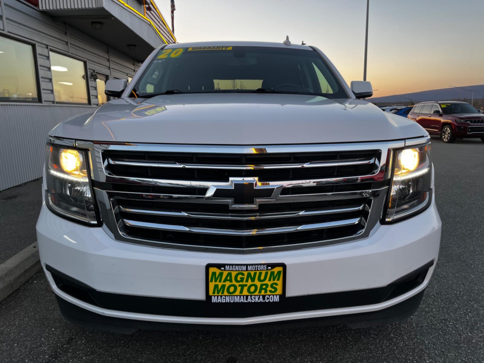 2020 White /Black Chevrolet Tahoe LS 4WD (1GNSKAKCXLR) with an 5.3L V8 OHV 16V engine, 6A transmission, located at 1960 Industrial Drive, Wasilla, 99654, (907) 376-5555, 61.573475, -149.400146 - Photo #9