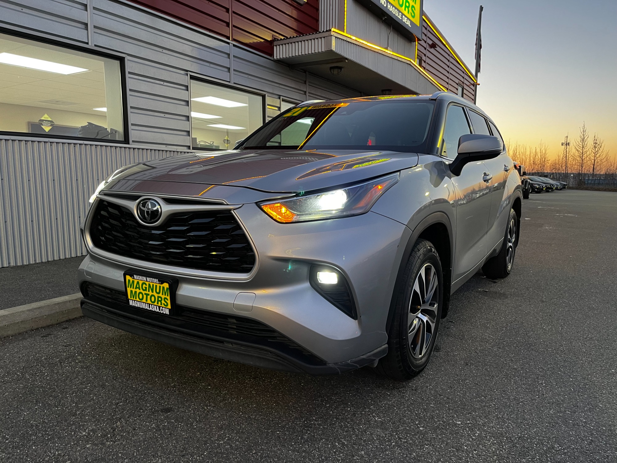 photo of 2021 Toyota Highlander XLE AWD V6