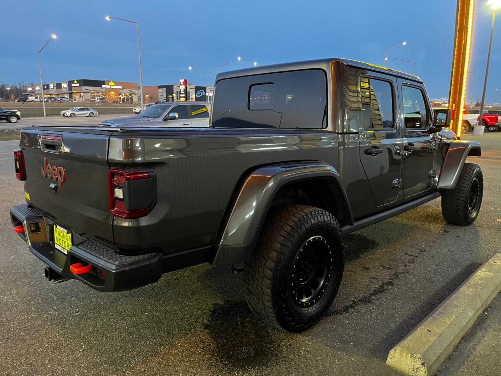 2021 Gray /Black Jeep Gladiator Mojave (1C6JJTEG5ML) with an 3.6L V6 DOHC 24V engine, Auto transmission, located at 1960 Industrial Drive, Wasilla, 99654, (907) 376-5555, 61.573475, -149.400146 - Photo #5