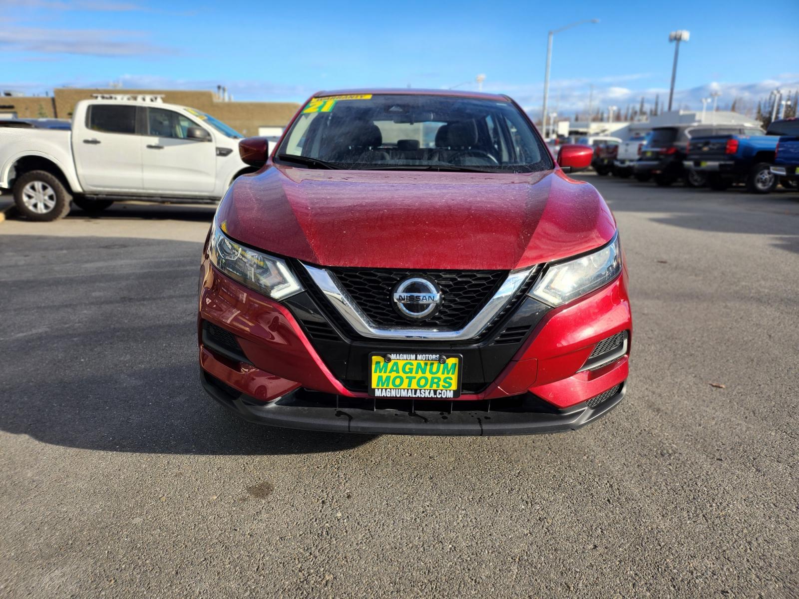 2021 /GRAY/BLACK Nissan Rogue Sport S AWD (JN1BJ1AW2MW) with an 2.0L L4 DOHC 16V engine, CVT transmission, located at 44152 Sterling Highway, Soldotna, 99669, (907) 262-5555, 60.484917, -151.062408 - Photo #2