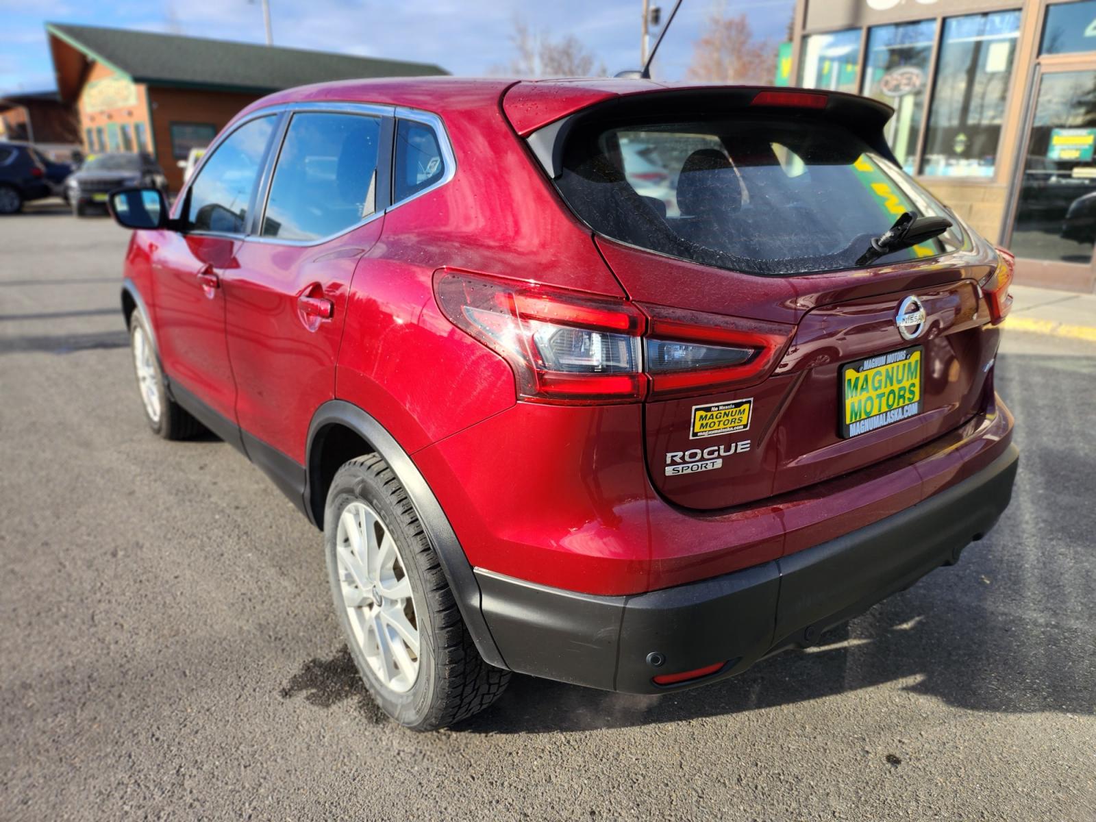 2021 /GRAY/BLACK Nissan Rogue Sport S AWD (JN1BJ1AW2MW) with an 2.0L L4 DOHC 16V engine, CVT transmission, located at 44152 Sterling Highway, Soldotna, 99669, (907) 262-5555, 60.484917, -151.062408 - Photo #4