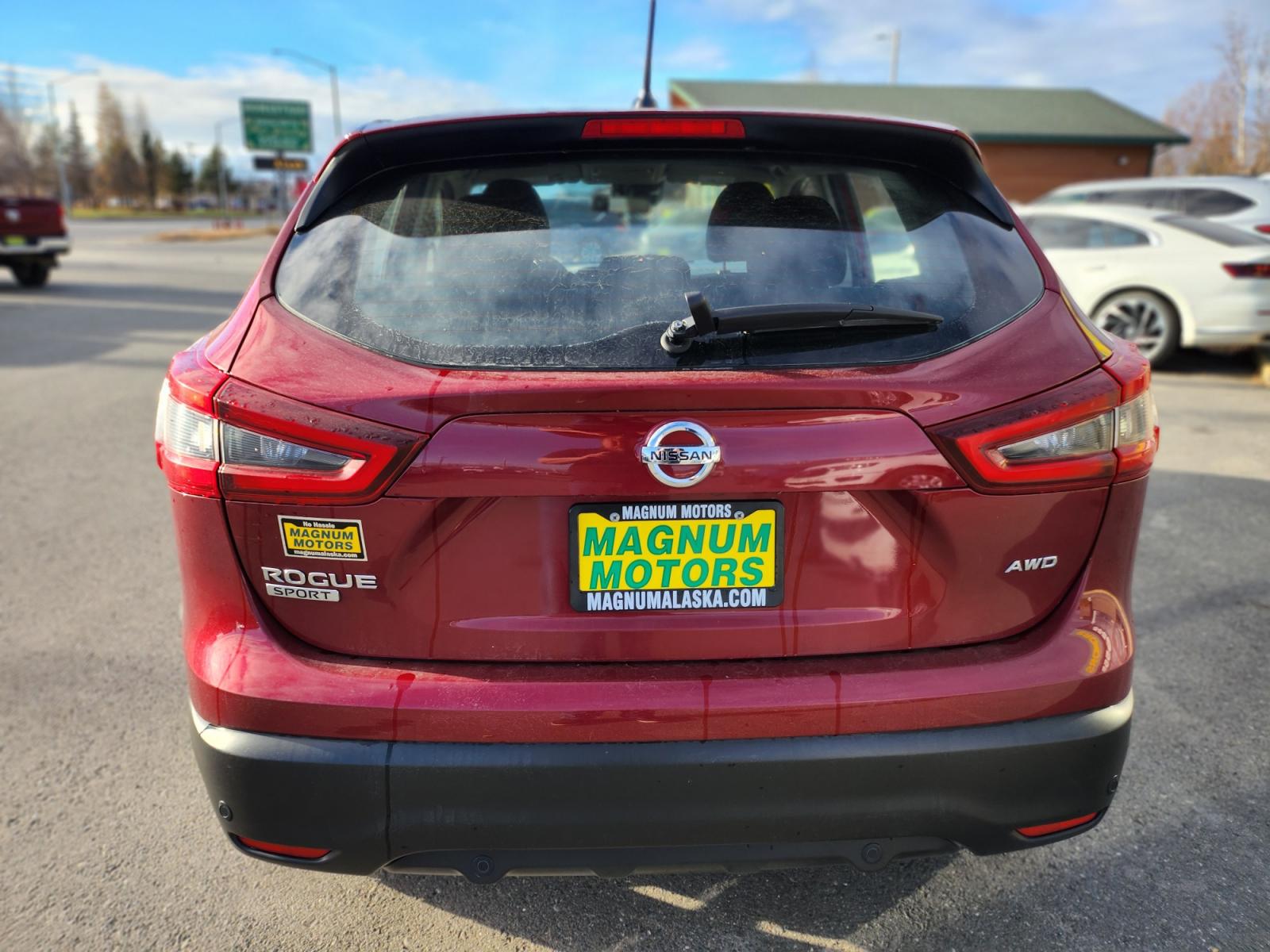 2021 /GRAY/BLACK Nissan Rogue Sport S AWD (JN1BJ1AW2MW) with an 2.0L L4 DOHC 16V engine, CVT transmission, located at 44152 Sterling Highway, Soldotna, 99669, (907) 262-5555, 60.484917, -151.062408 - Photo #5