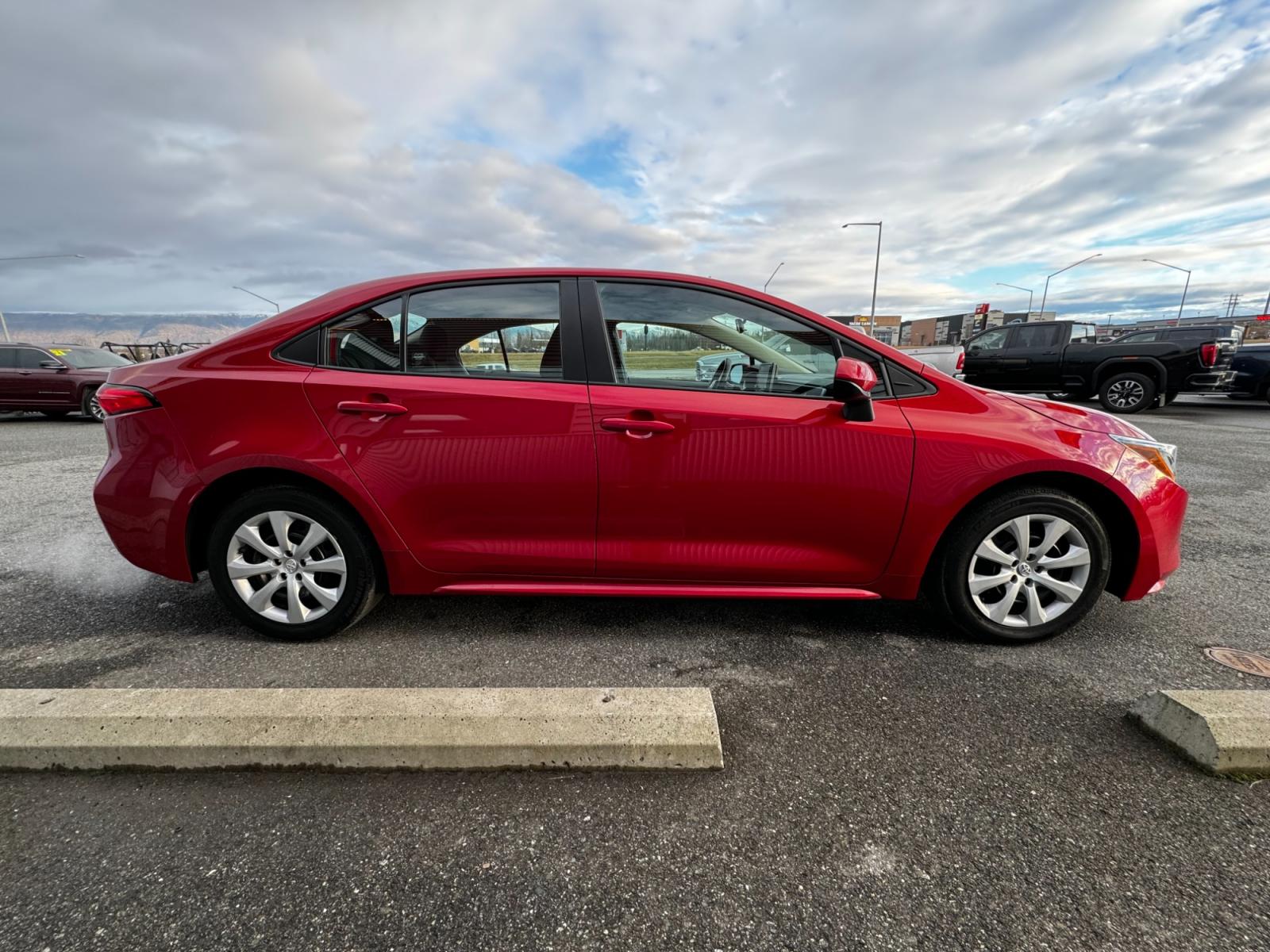 2021 Red Toyota Corolla LE (5YFEPMAE3MP) with an 1.8L L4 DOHC 16V engine, CVT transmission, located at 44152 Sterling Highway, Soldotna, 99669, (907) 262-5555, 60.484917, -151.062408 - Photo #5
